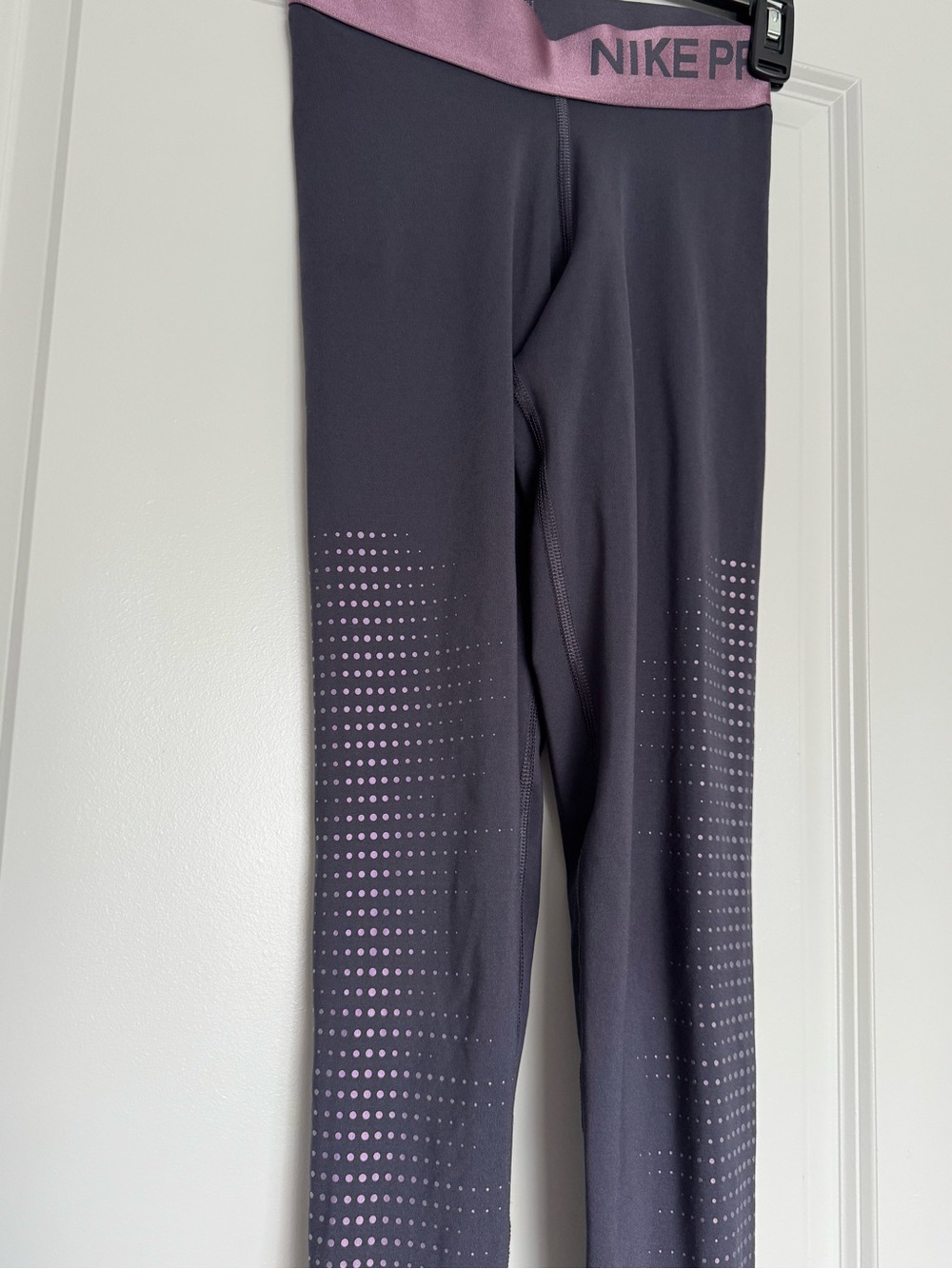 Nike Pro Girls' Black and Mauve Dot-Accent Compression Leggings